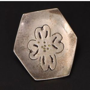 VTG Sterling Silver - Etched Flower Floral